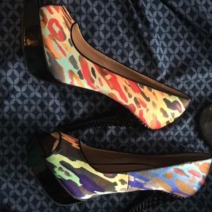 Women and boy shoes, will separate.